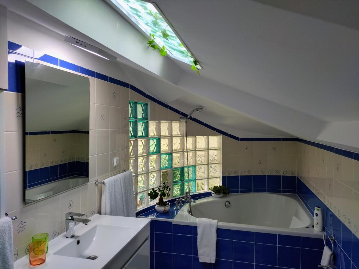 カマラ・デ・ロボスAttic Bayアパートメント エクステリア 写真